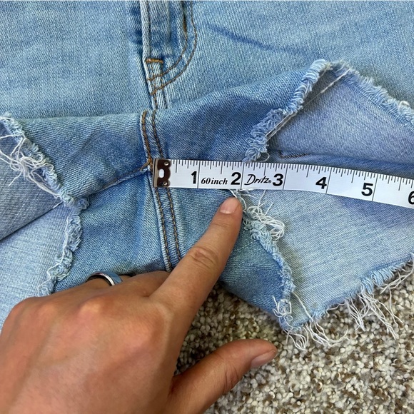 Levi's Light Blue High Rise Jean Shorts Denim Casual Summer Classic 28 - Picture 6 of 7